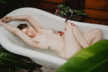 Safeinsurrender nudes model pictures