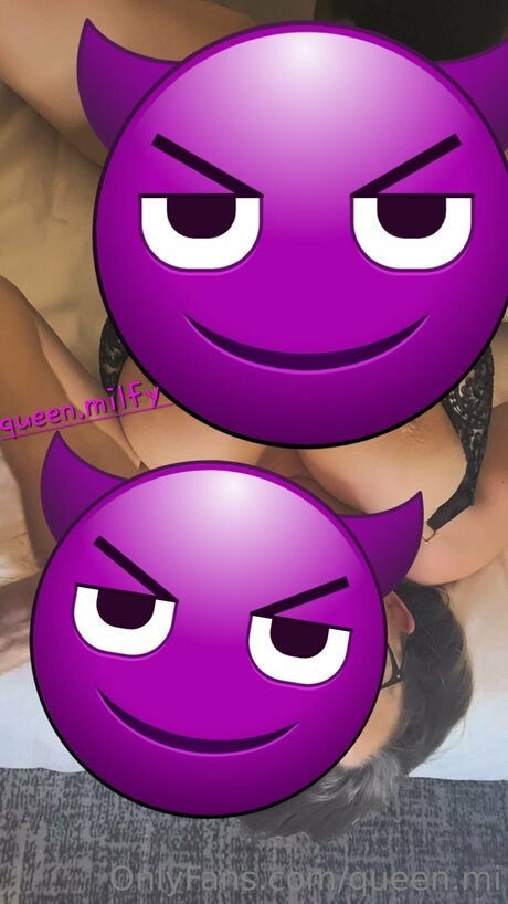 Queen Mi pornstar sexy image