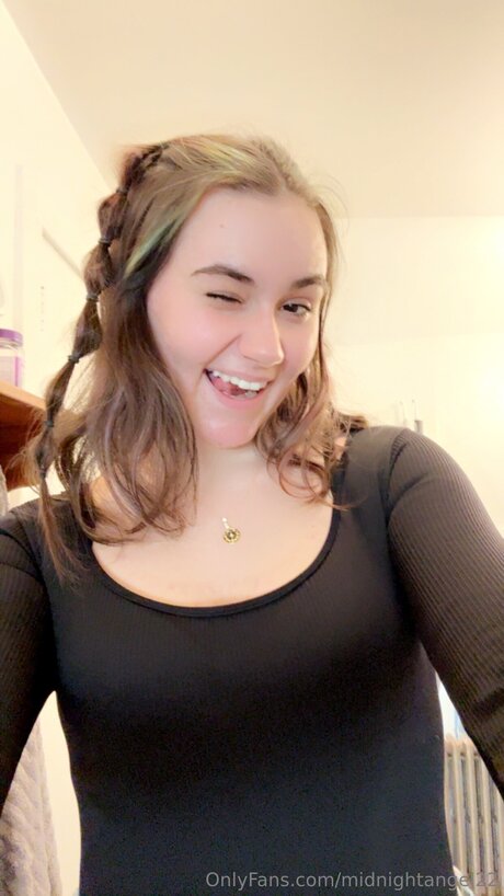 Midnightangel22 xxx star pictures
