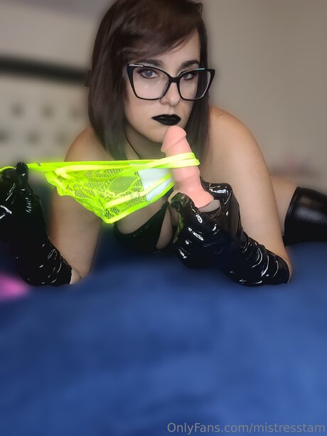 Mistresstam pornstar adult pictures