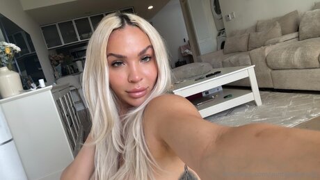 Winterxxcandy nude model archive