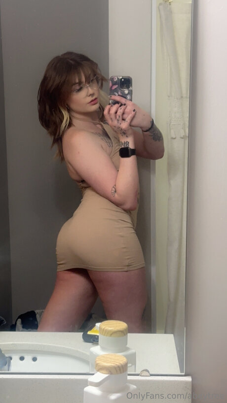 Suicidalmischief model porn pic