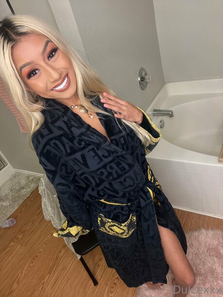 Latinabarbie96 hot model photo