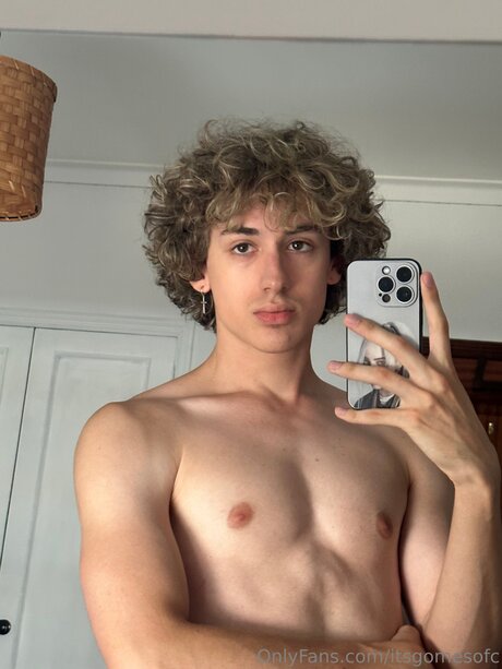 Itsgomesofc perfect actress photo