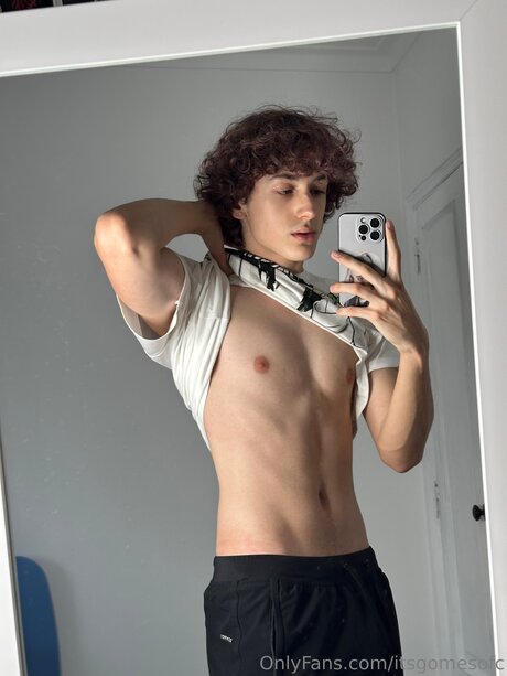 Itsgomesofc pretty star pics