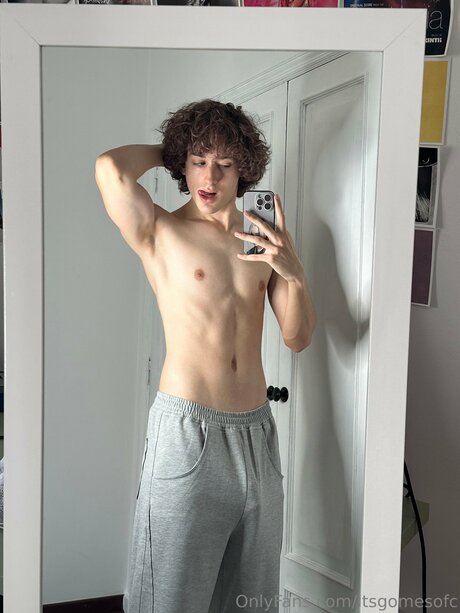 Itsgomesofc pornstar erotic pic