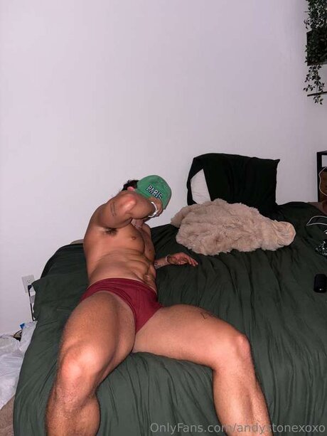 Andystonexoxo naked pornstar img