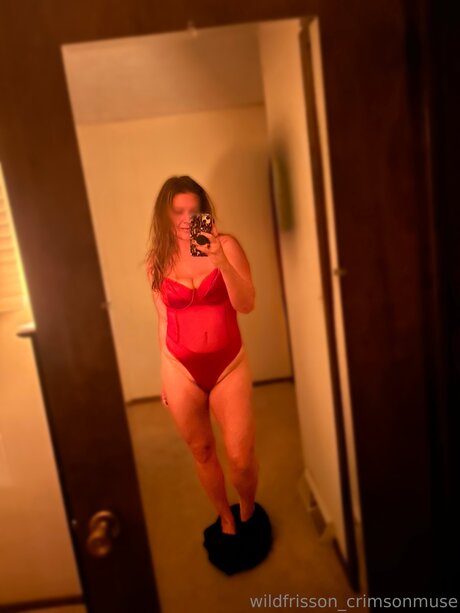 Crimsonmusewildfrisson model sex archive