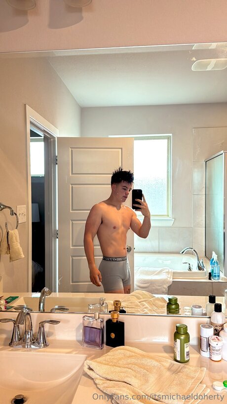 Itsmichaeldoherty pretty actress photos