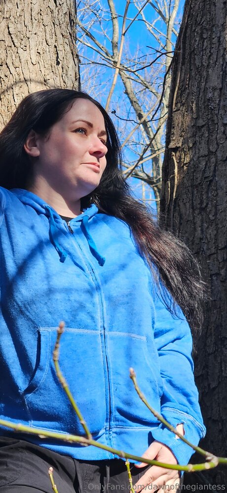 Dawnofthegiantess sexy model galleries