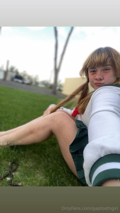 Gaptoothgirl hot star pics