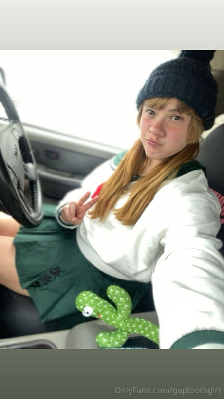 Gaptoothgirl star pics