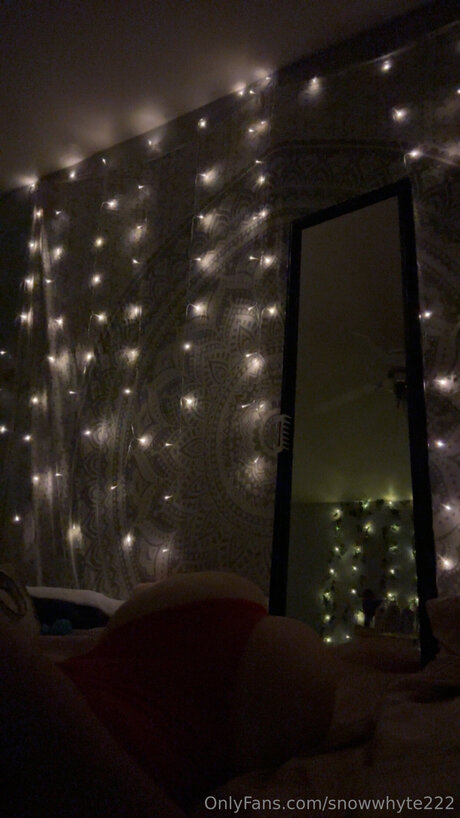 Snowwhyte222 sex model images