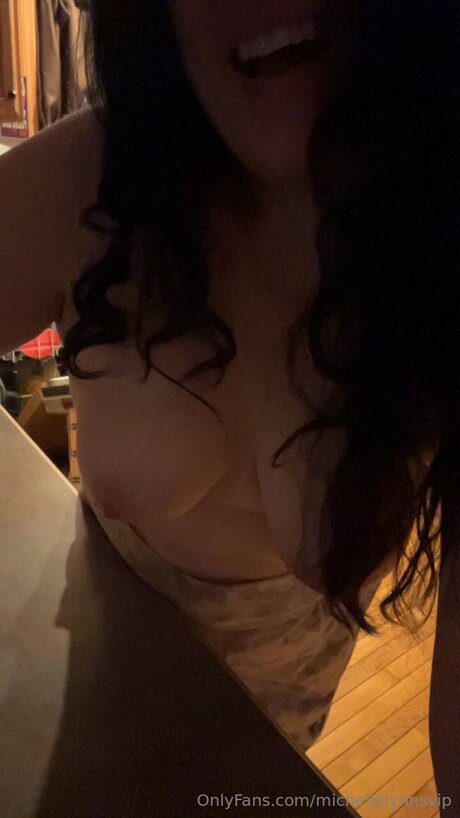 Michellelynnsvip model free photo