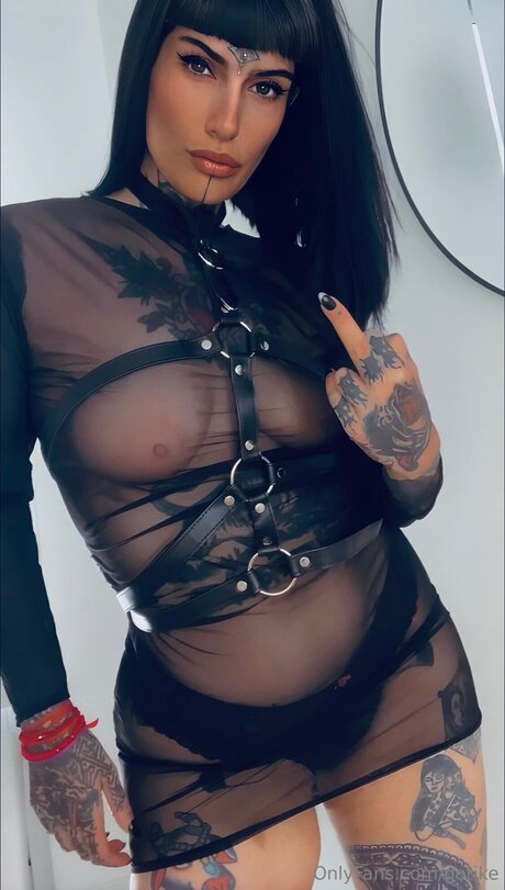 Gotikefree naked model galleries