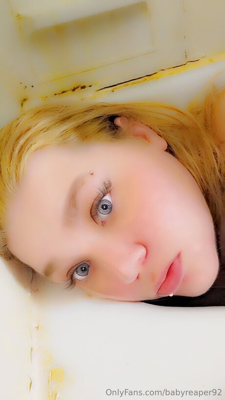 Babyreaper92 adult actress gallery