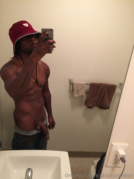 Shortycorleon sex star pics