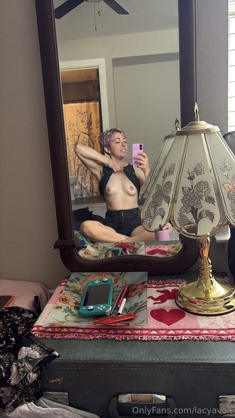 Lacyavon naked model photos