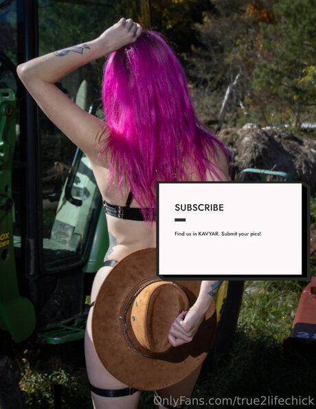 True2lifechick art actress pic