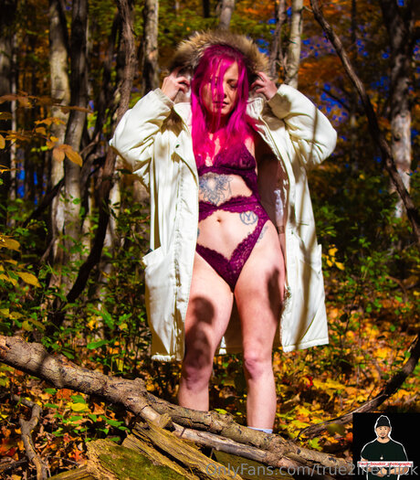 True2lifechick star naked photos