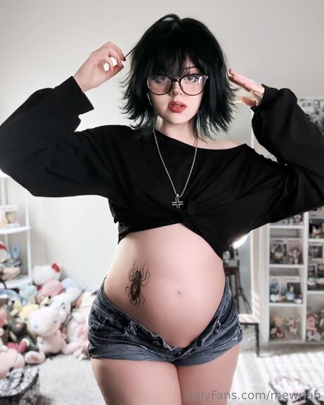 Mewriah pornstar perfect photo