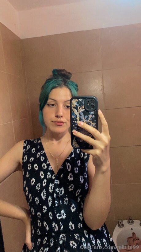 Reinita99 pornographic model photo