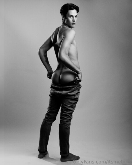 Itsmebum nude star image