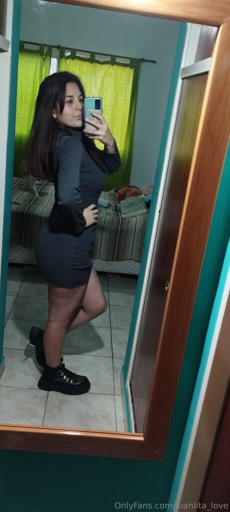 Juaniita Love pornstar free photo