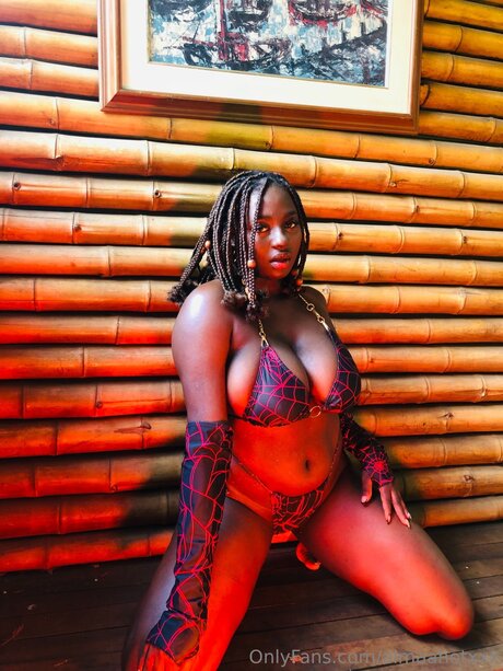 Almaahotxxx pornstar naked pictures