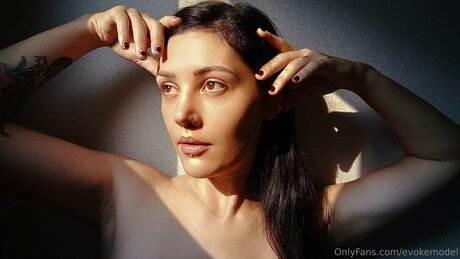 Evokemodel erotic actress gallery