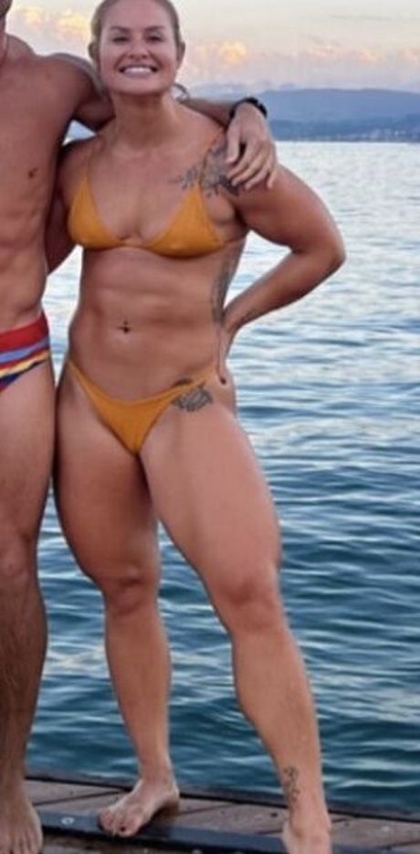 Dani Elle Speegle sex star photos