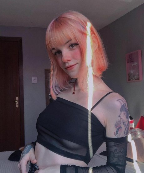 Viqsm model nudes picture