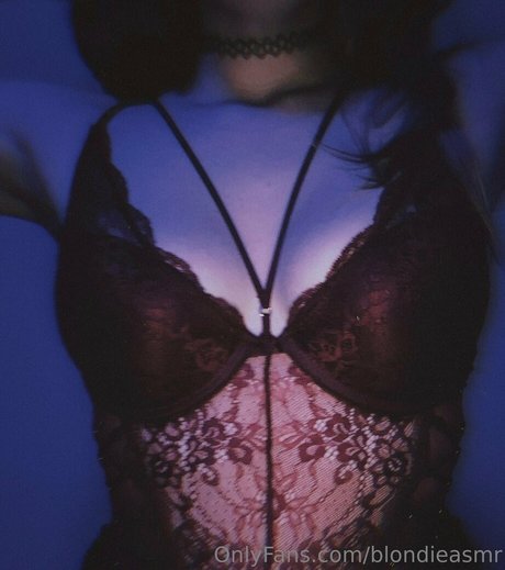 blondieasmr star nude image