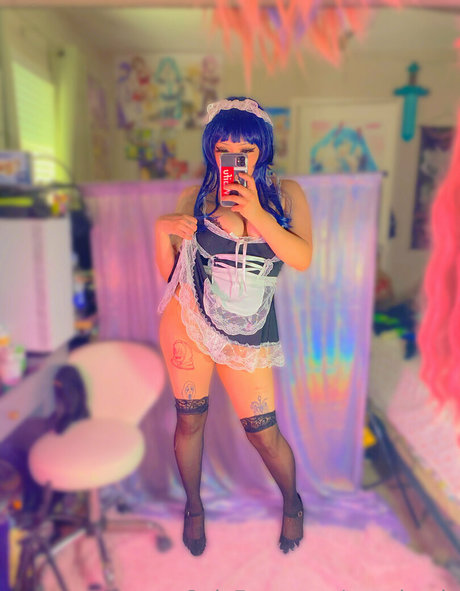 twoghouls free model photos