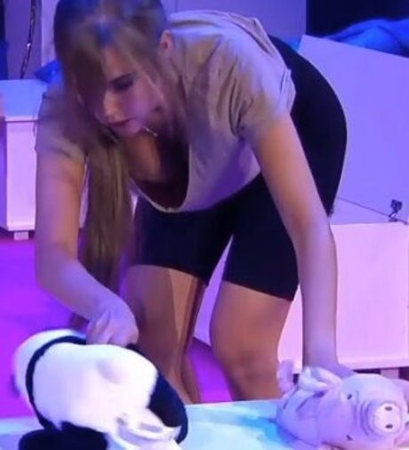 Danucd model erotic photo