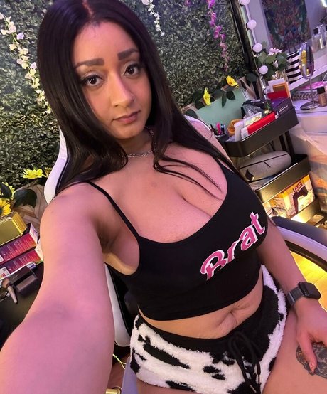 DelilahMoonx model art pic