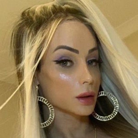 Lara Gabriela pornstar naked pic