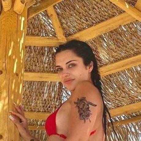 XOXOhann model sexy photos