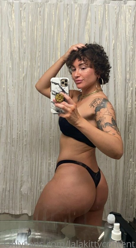 lalakittycontent nude star images