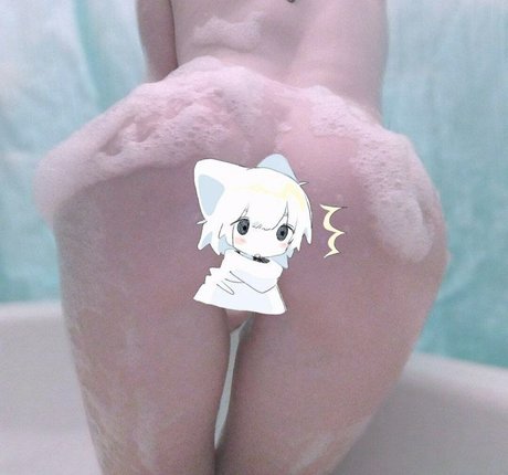 Strawberry Princess model pornographic images