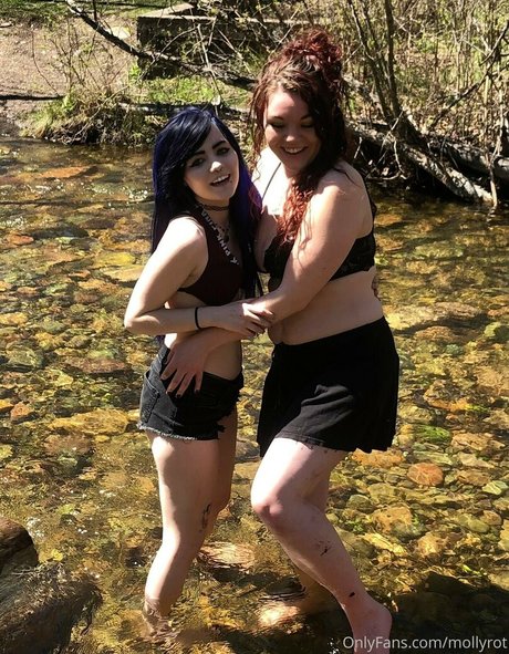 MollyRot model sexy galleries