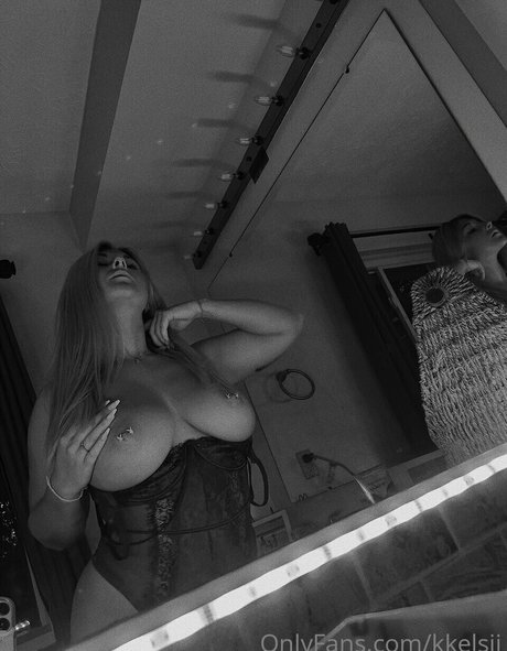 Kkelsii Mcckelsie perfect actress pics