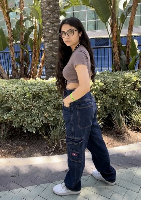 Justcallme Vixx model adult pictures