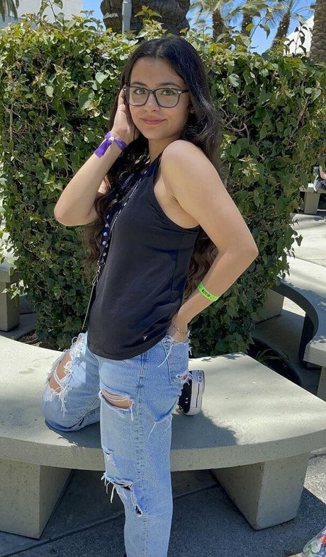 Justcallme Vixx star pretty img