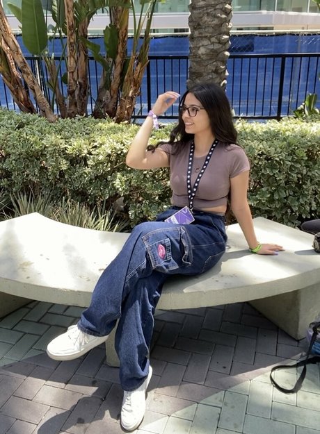 Justcallme Vixx nudes actress img