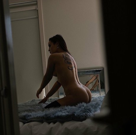 bby chanel art actress pic