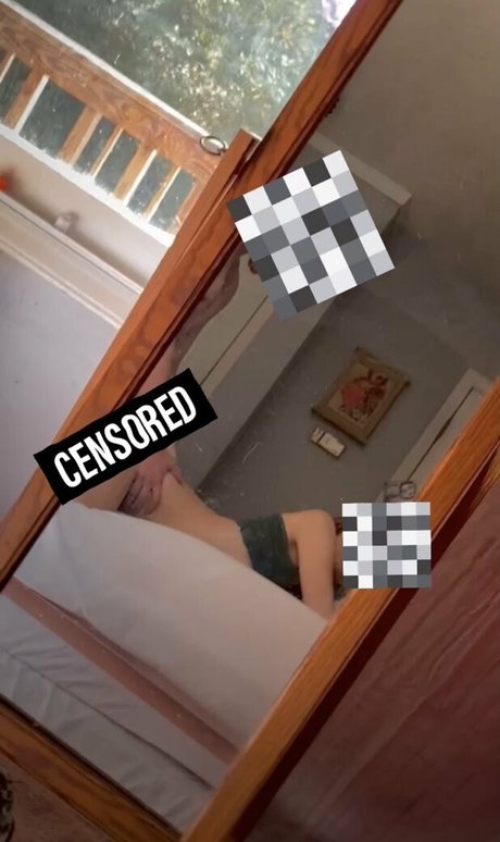 alliecatxoxo art model pictures