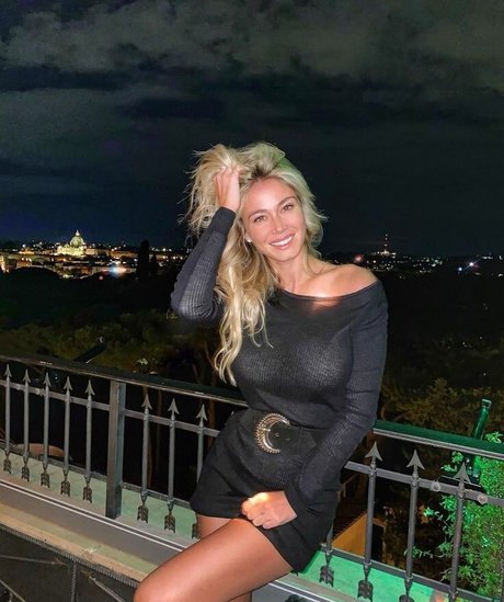 Diletta Leotta model top pictures