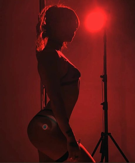 Cecilia Bob sex star photos