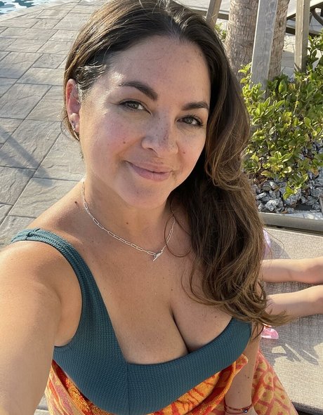 Bella Paz nudes actress galleries